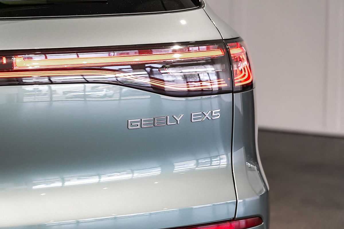 2025 Geely EX5 Inspire E245