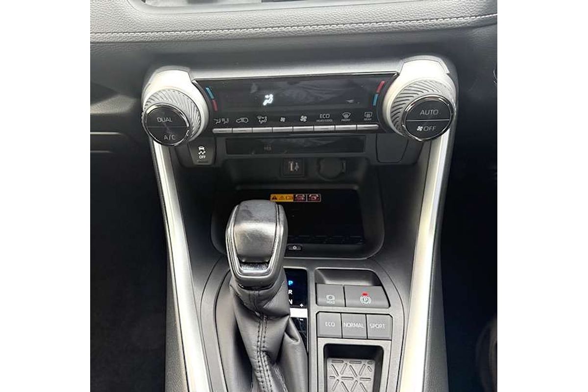 2024 Toyota RAV4 GXL AXAH52R