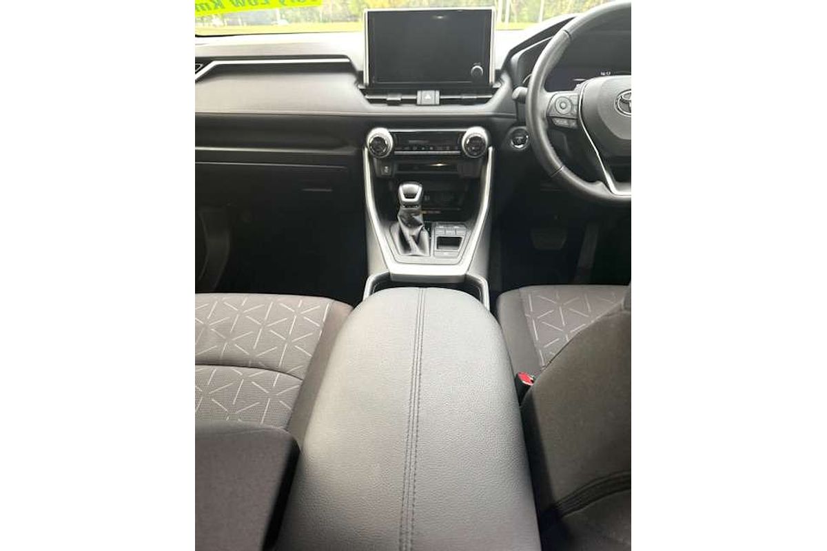 2024 Toyota RAV4 GXL AXAH52R