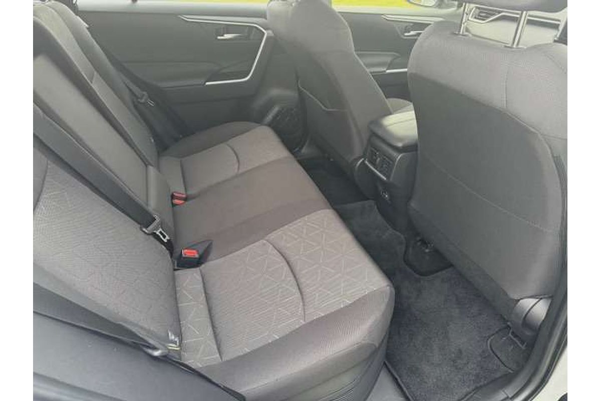 2024 Toyota RAV4 GXL AXAH52R