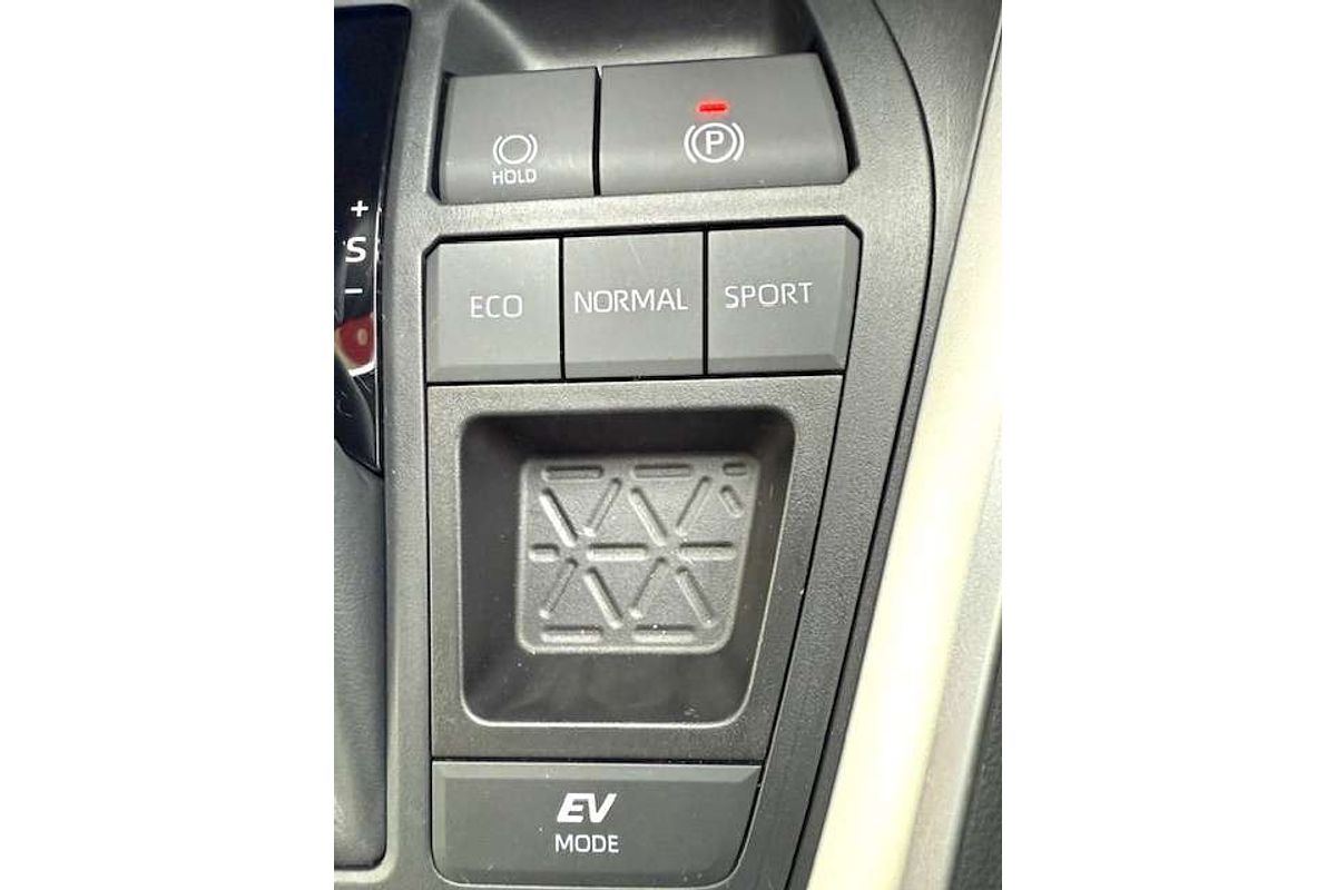 2024 Toyota RAV4 GXL AXAH52R
