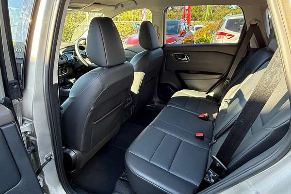 2024 Nissan X-TRAIL ST-L T33