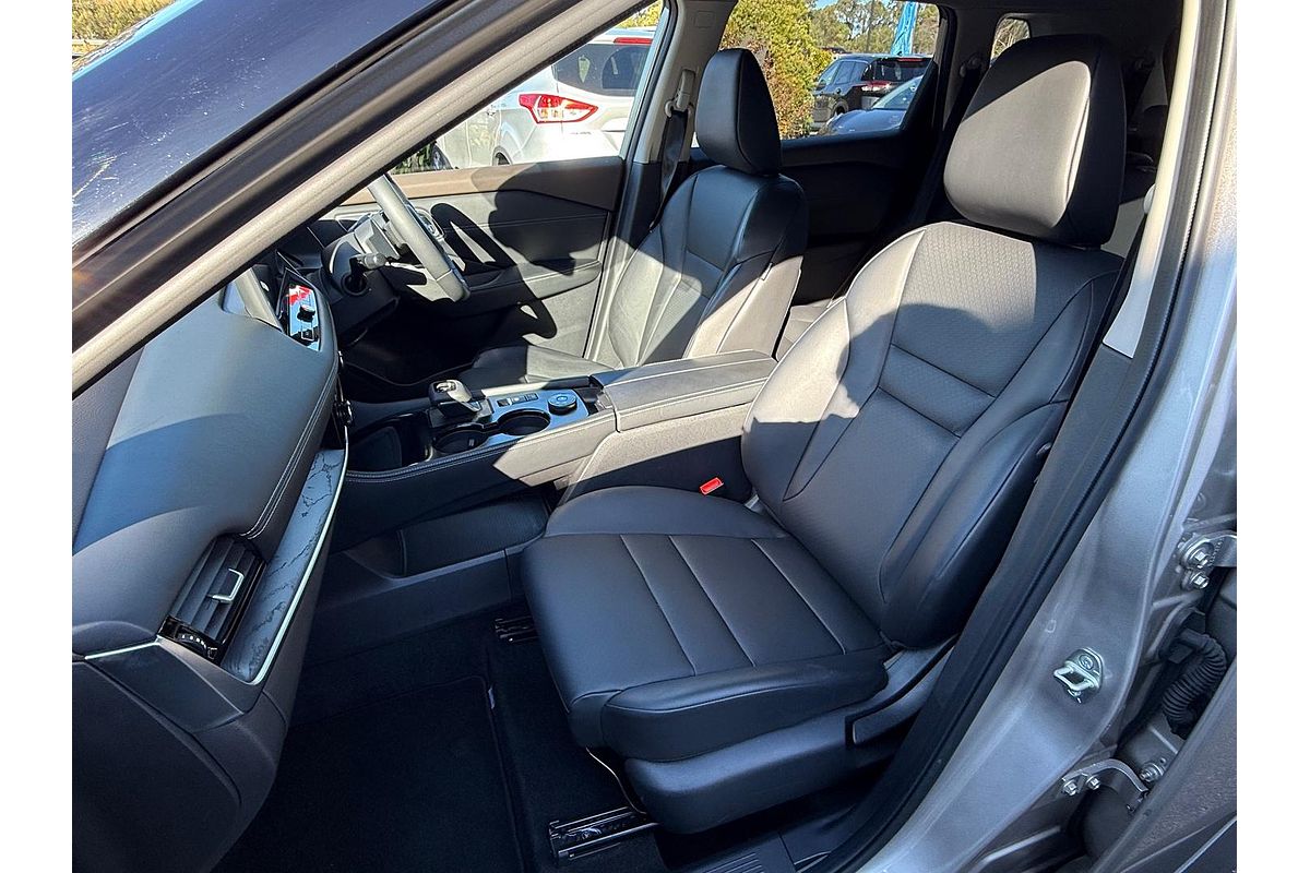 2024 Nissan X-TRAIL ST-L T33