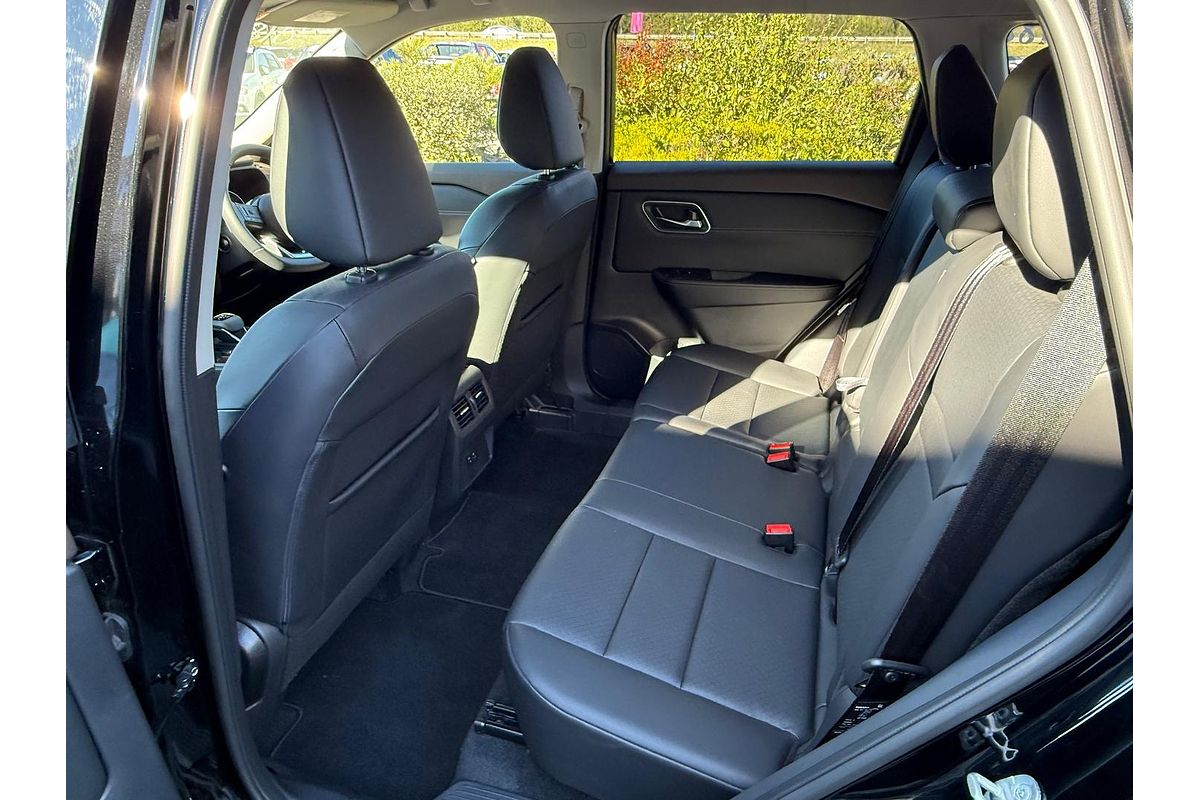 2024 Nissan X-TRAIL ST-L T33