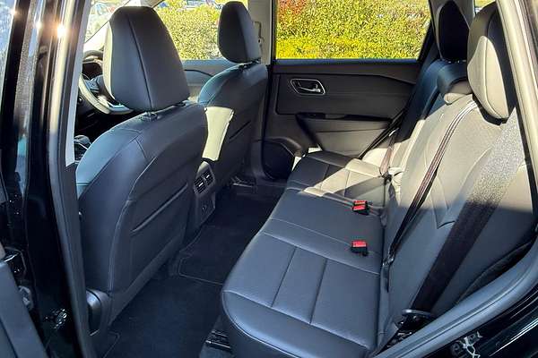 2024 Nissan X-TRAIL ST-L T33