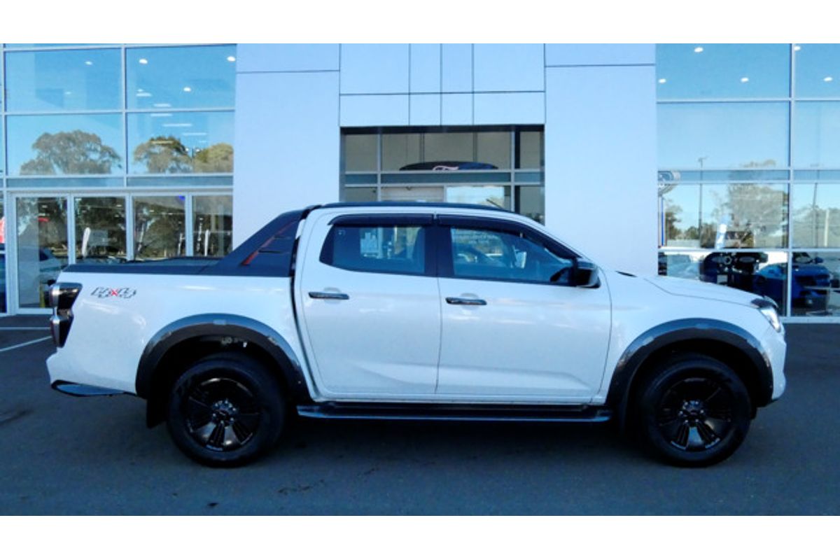 2022 Isuzu D-MAX X-TERRAIN 4X4