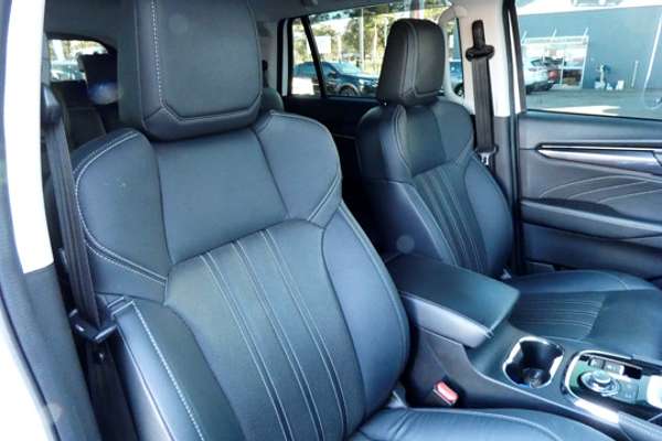 2024 Isuzu MU-X LS-T