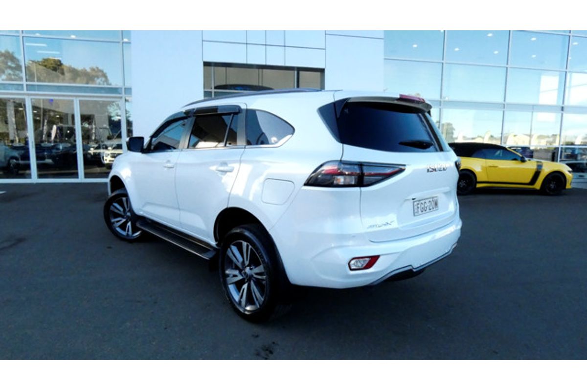 2024 Isuzu MU-X LS-T