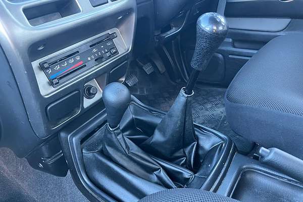 2013 Nissan Navara ST-R D22 4X4