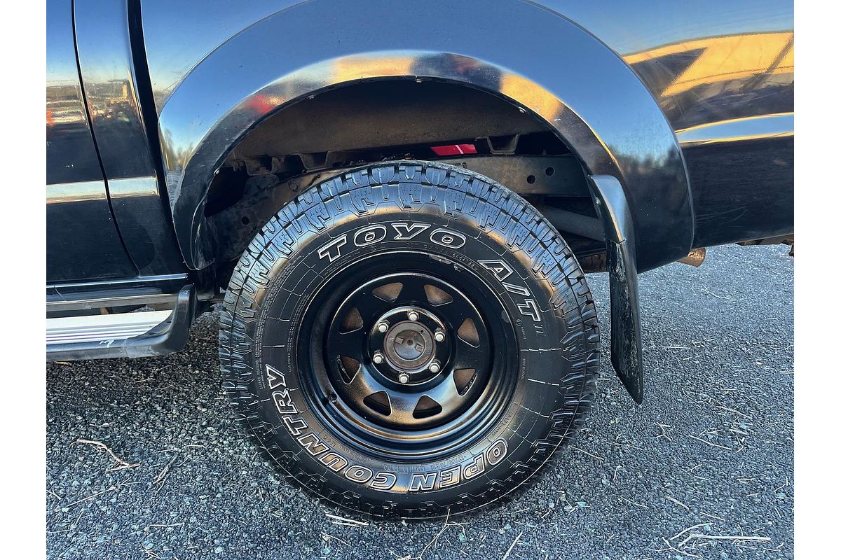 2013 Nissan Navara ST-R D22 4X4