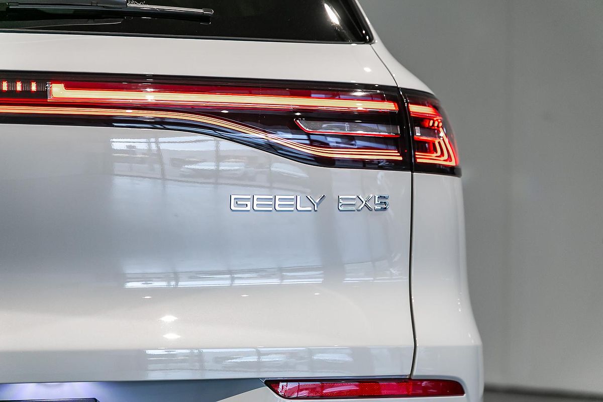 2025 Geely EX5 Inspire E245