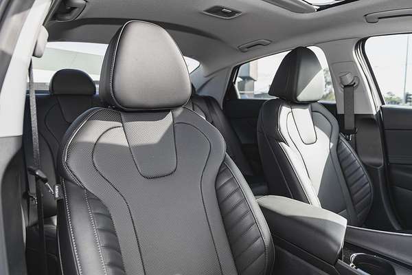 2025 Hyundai i30 Premium CN7.V2