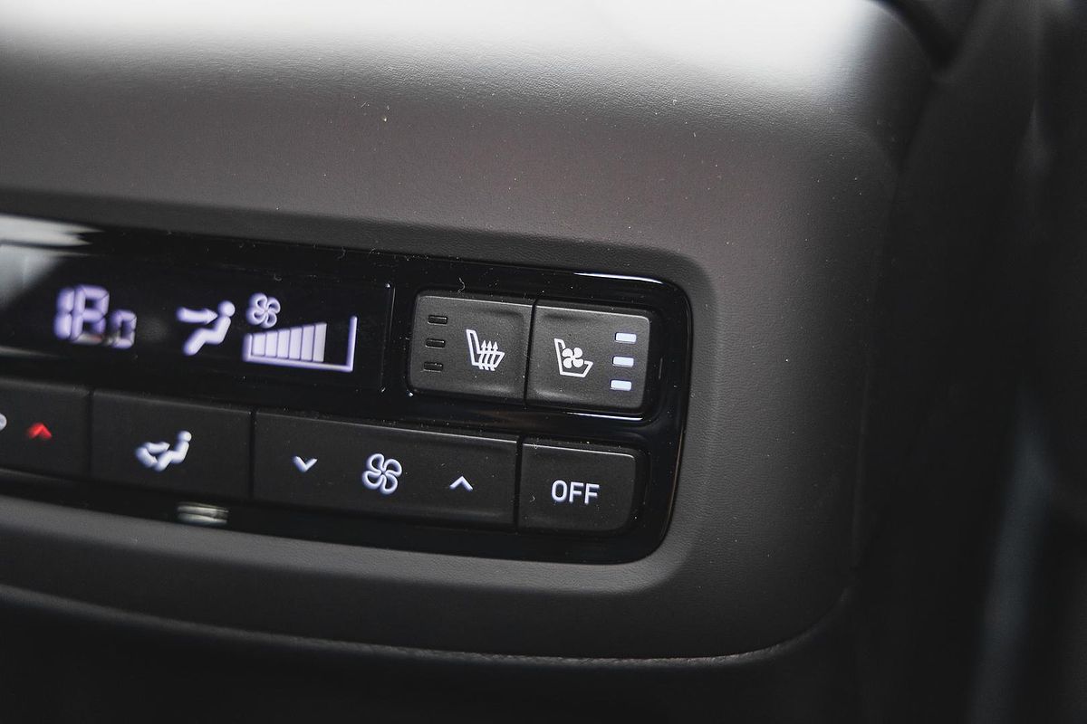 2025 Hyundai Palisade Calligraphy Black Ink LX2.V5