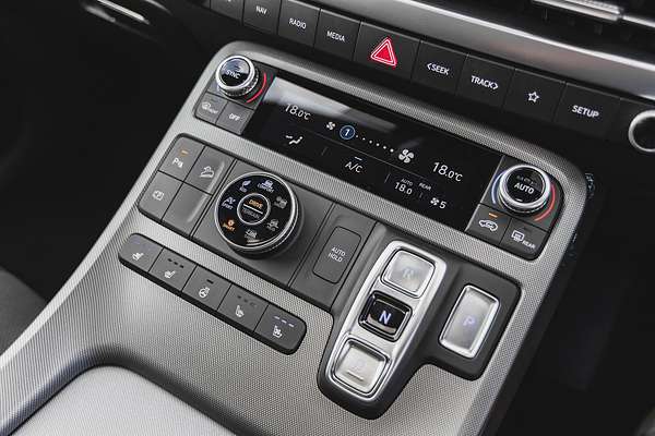 2025 Hyundai Palisade Calligraphy Black Ink LX2.V5