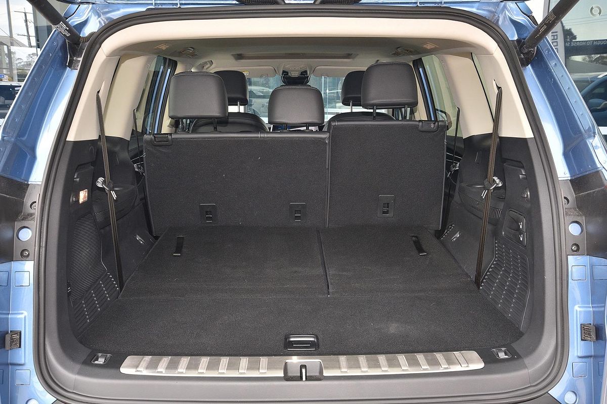 2022 LDV D90 Executive SV9A