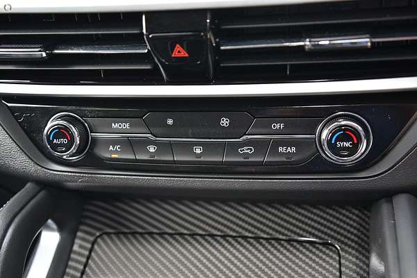 2022 LDV D90 Executive SV9A