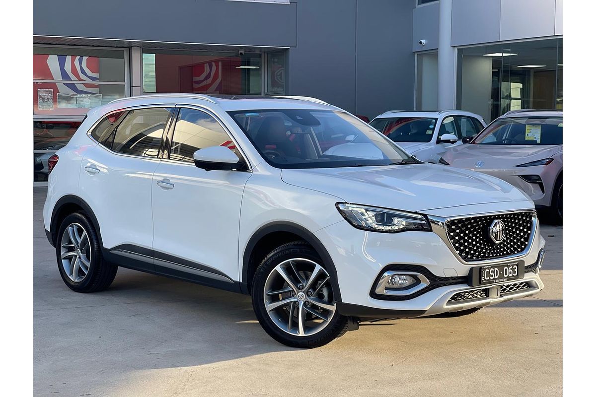 2022 MG HS Essence X SAS23