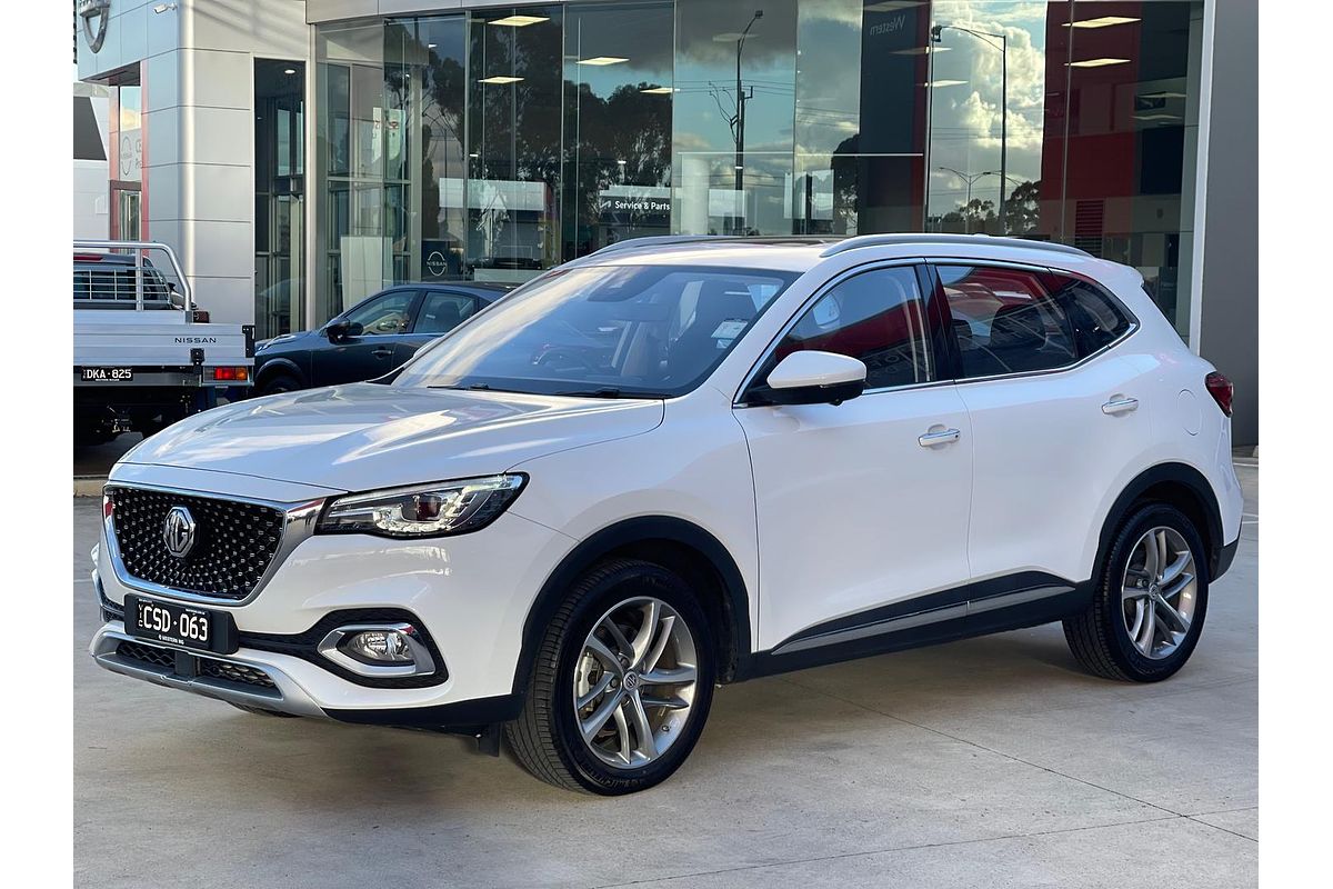 2022 MG HS Essence X SAS23