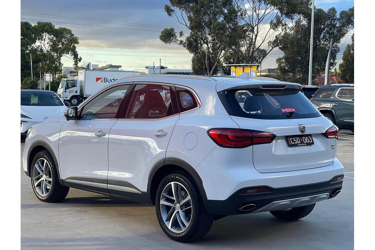 2022 MG HS Essence X SAS23