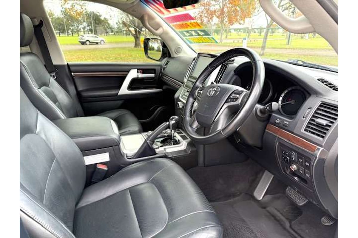 2020 Toyota Landcruiser GXL VDJ200R
