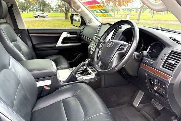 2020 Toyota Landcruiser GXL VDJ200R