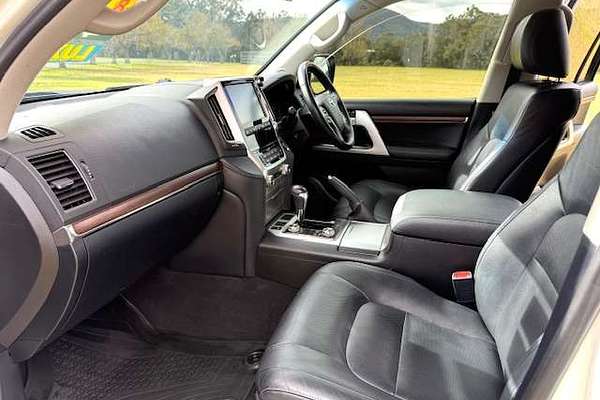 2020 Toyota Landcruiser GXL VDJ200R