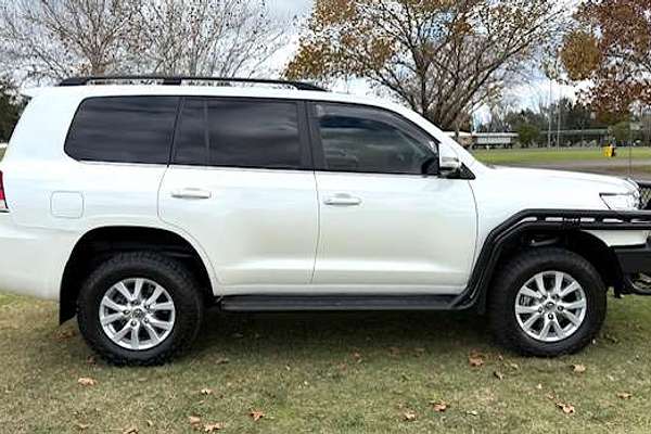 2020 Toyota Landcruiser GXL VDJ200R