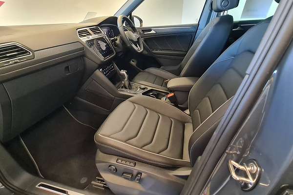 2024 Volkswagen Tiguan 162TSI R-Line 5N