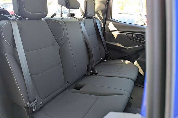 2025 Isuzu D-MAX SX 4X4