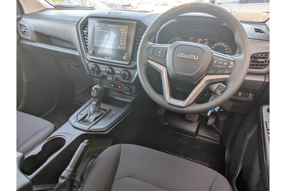 2025 Isuzu D-MAX SX 4X4