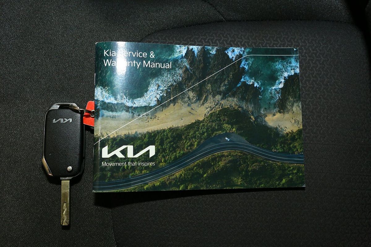 2022 Kia Carnival S KA4