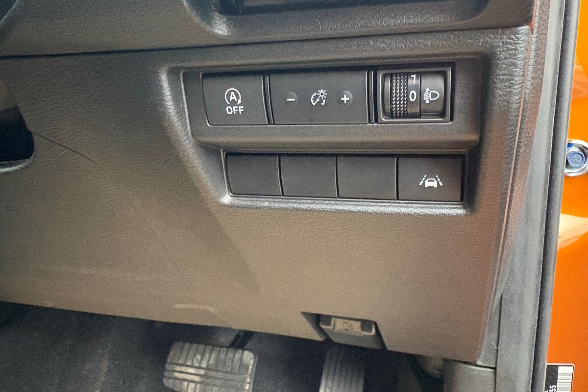2025 Mitsubishi Triton GSR MV 4X4