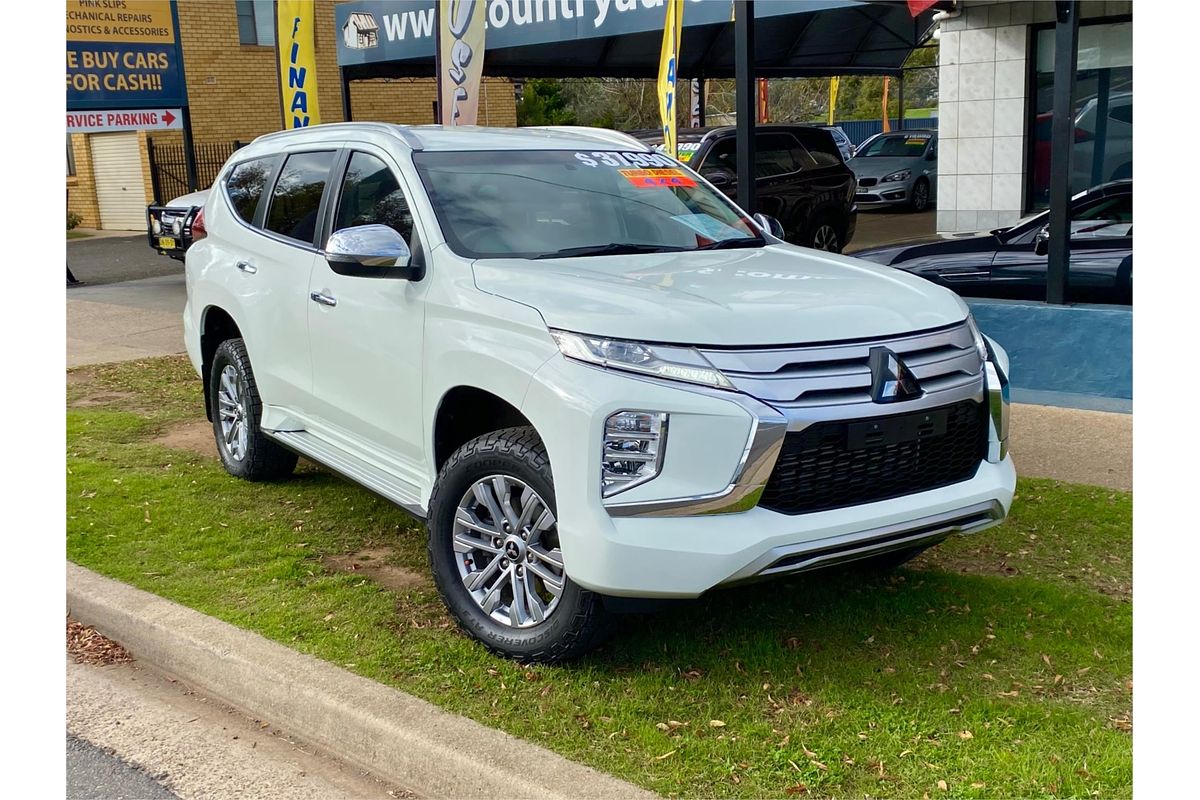 2022 Mitsubishi Pajero Sport GLX QF