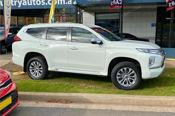2022 Mitsubishi Pajero Sport GLX QF