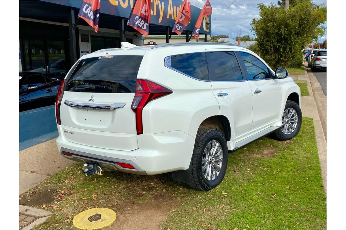 2022 Mitsubishi Pajero Sport GLX QF