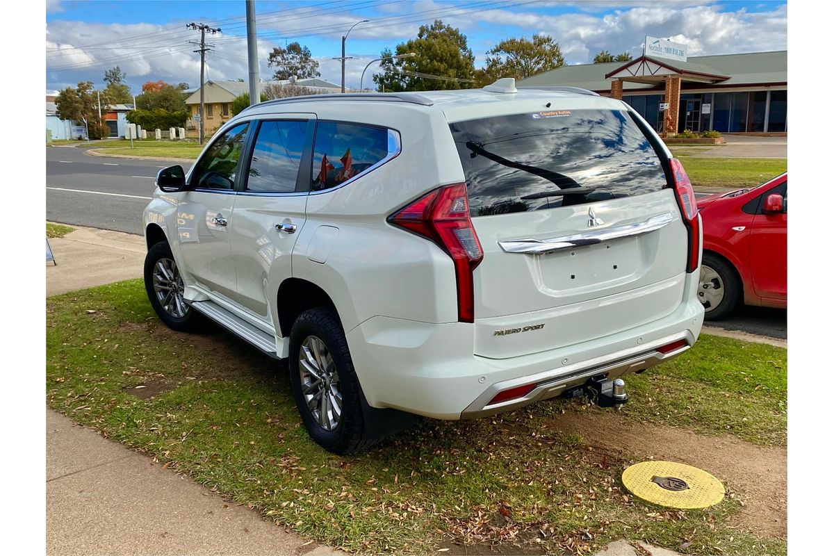 2022 Mitsubishi Pajero Sport GLX QF