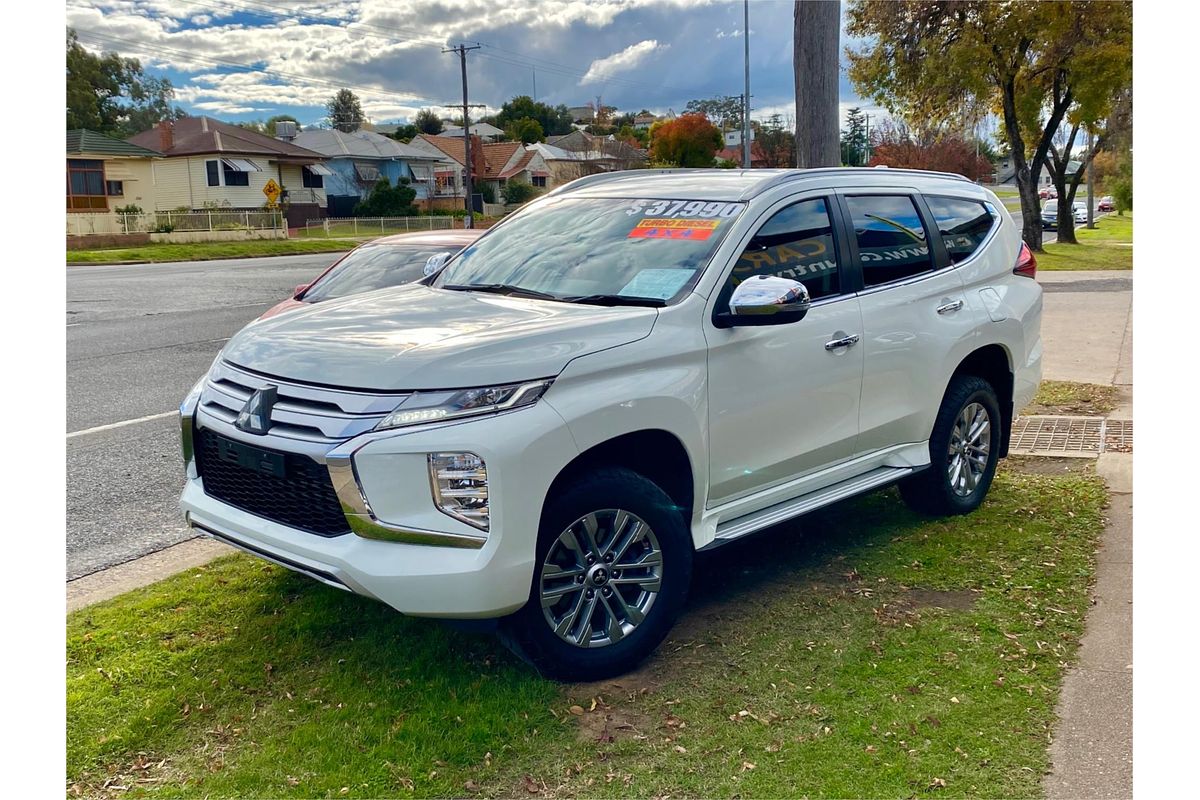 2022 Mitsubishi Pajero Sport GLX QF