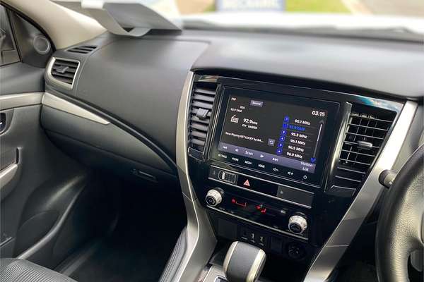 2022 Mitsubishi Pajero Sport GLX QF