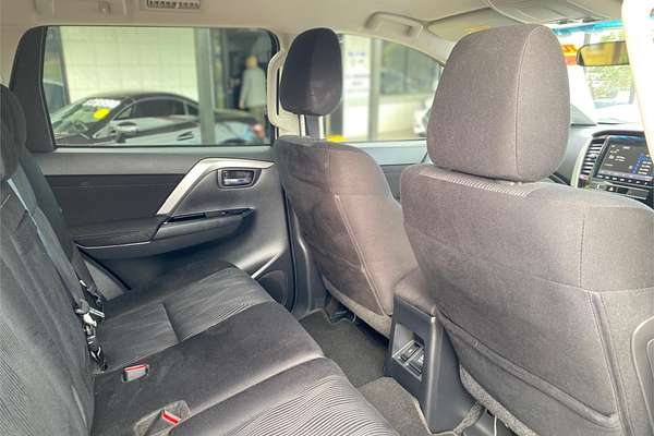 2022 Mitsubishi Pajero Sport GLX QF