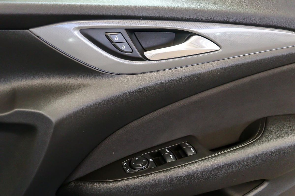 2019 Holden Commodore LT ZB