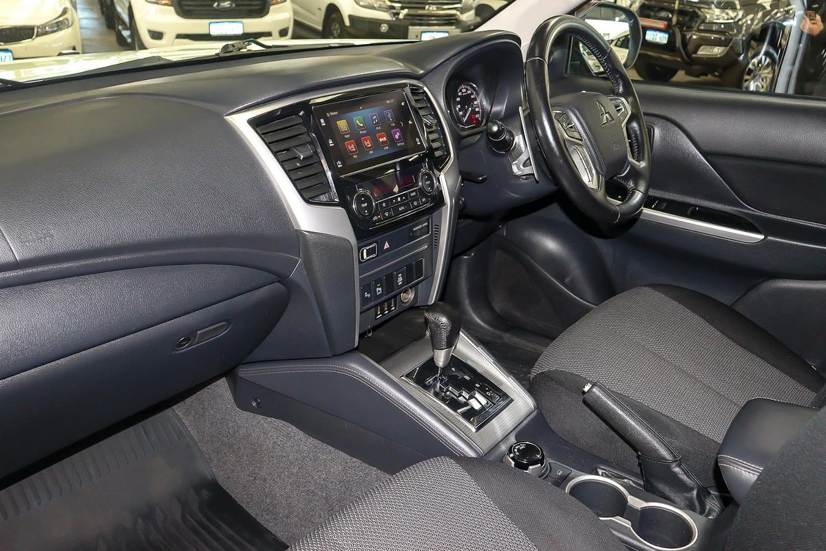 2020 Mitsubishi Triton GLS MR 4X4