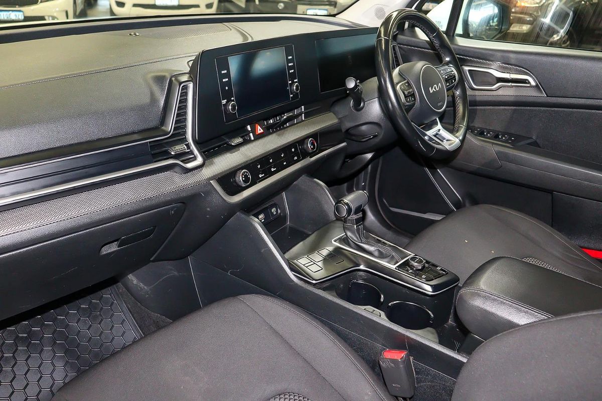 2022 Kia Sportage S NQ5