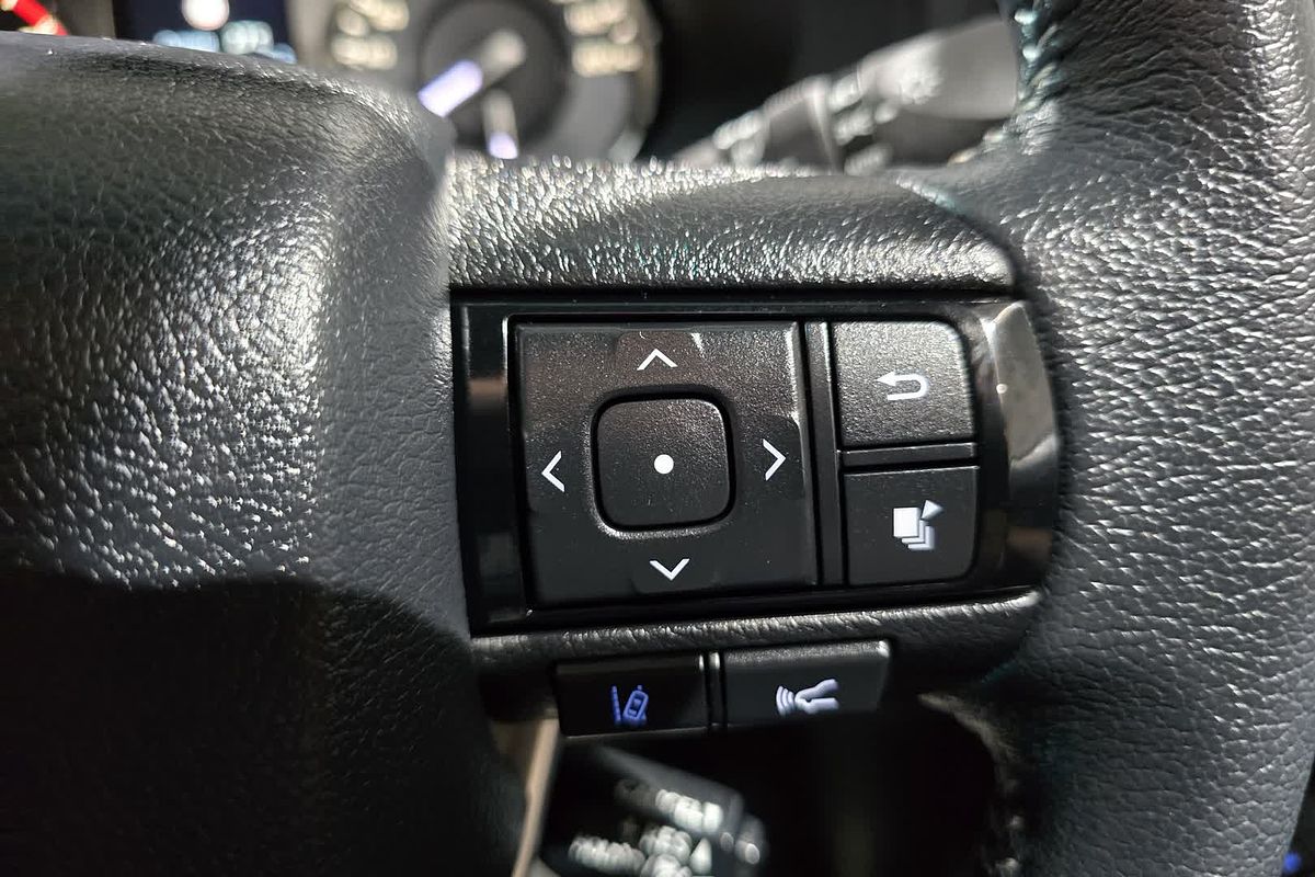 2024 Toyota Hilux Hilux 4x4 SR5 2.8L T Diesel Automatic Double Cab 48V GUN126R 4X4