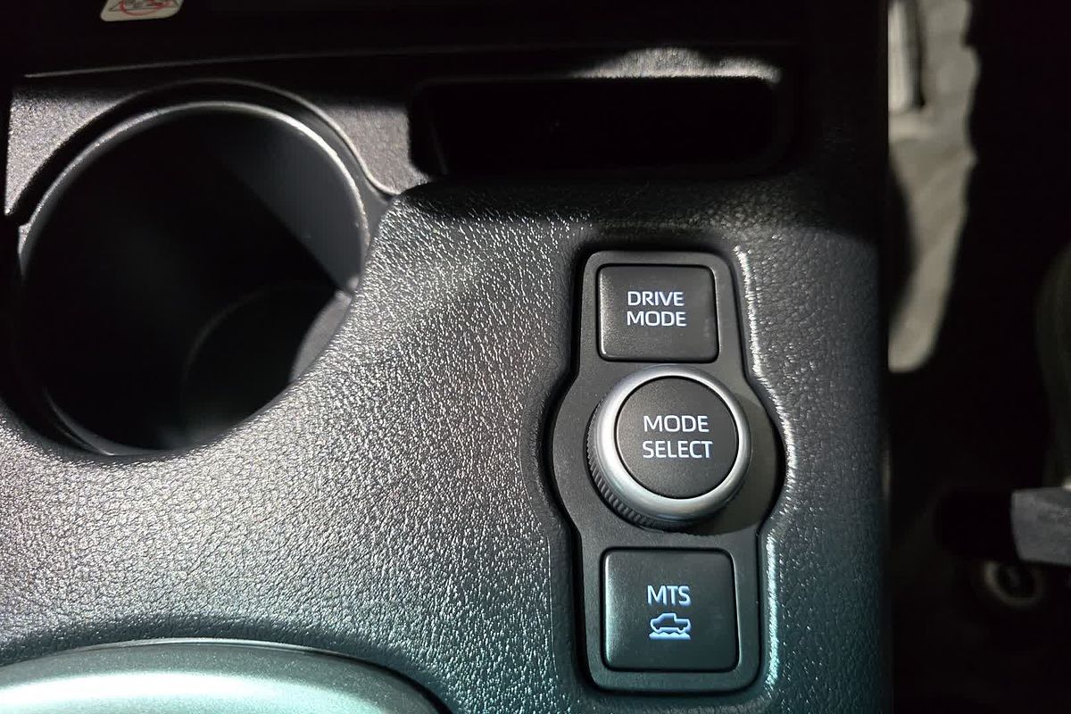 2024 Toyota Hilux Hilux 4x4 SR5 2.8L T Diesel Automatic Double Cab 48V GUN126R 4X4