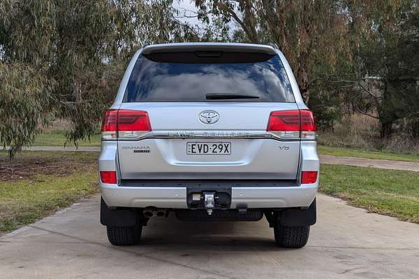 2020 Toyota Landcruiser Sahara VDJ200R