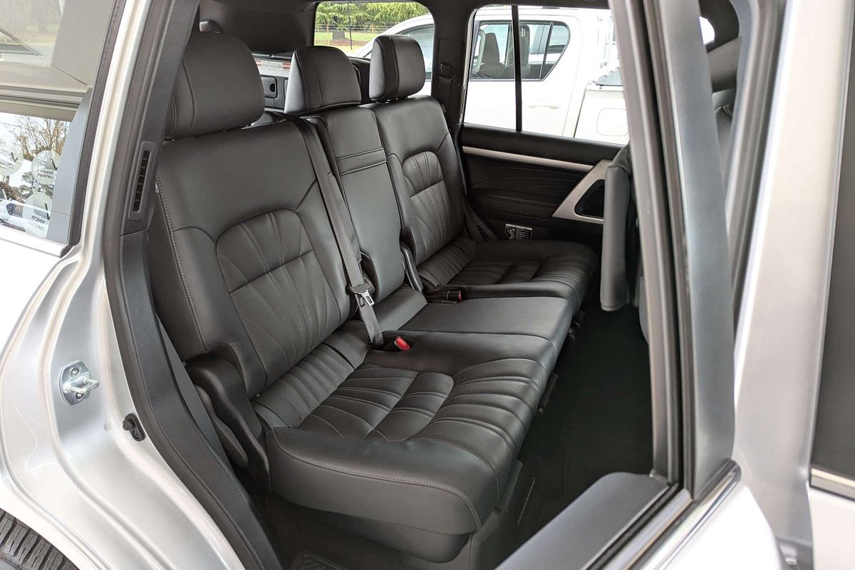 2020 Toyota Landcruiser Sahara VDJ200R