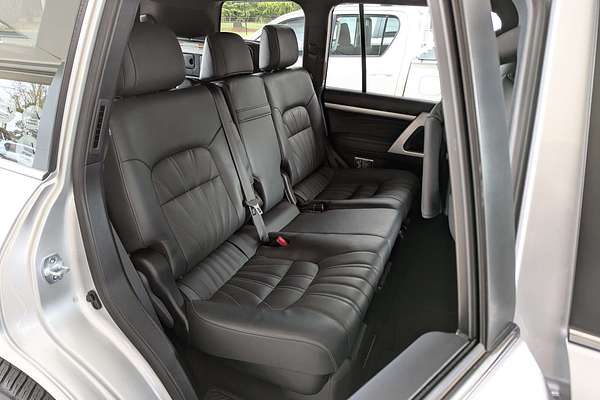 2020 Toyota Landcruiser Sahara VDJ200R