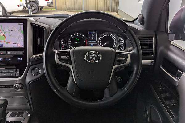 2020 Toyota Landcruiser Sahara VDJ200R