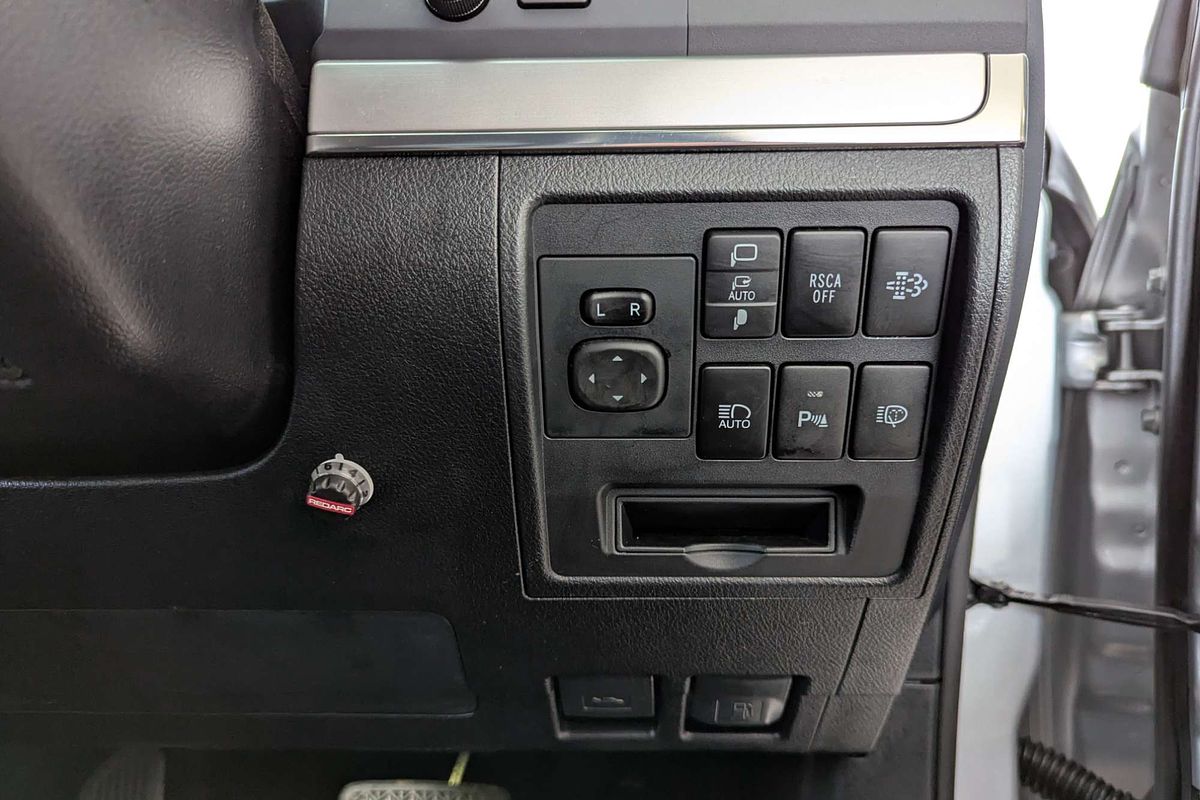 2020 Toyota Landcruiser Sahara VDJ200R