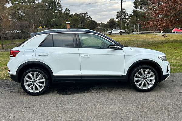 2025 Volkswagen T-Roc 110TSI Style D11